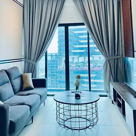 Reizz By Aayu Residences - 10Mins To Klcc, 2 Mins To Gleneagles Hospital
